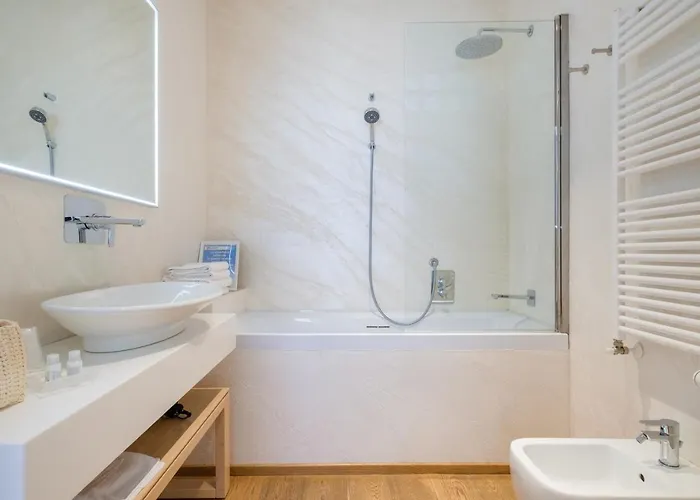 לינה וארוחת בוקר Tempobiancosuites בולוניה