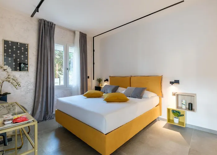 Tempobiancosuites לינה וארוחת בוקר 4*