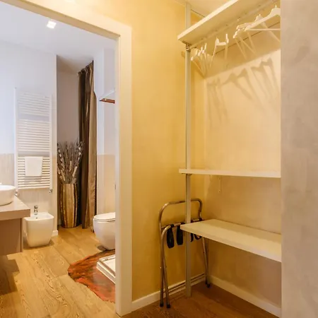 Saffi67Rooms לינה וארוחת בוקר 4*